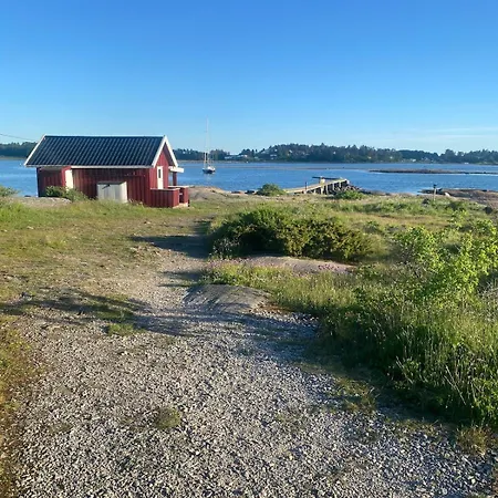 House With Large Garden, Near The Sea In Saltnes Feriehus *