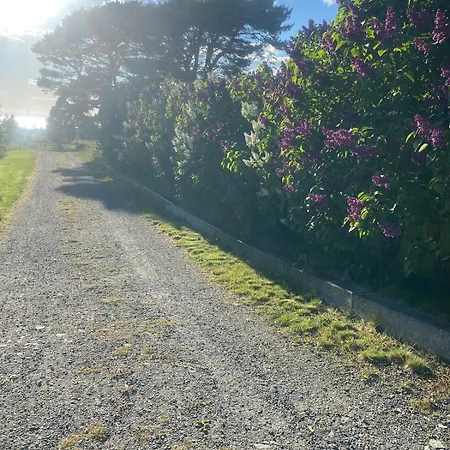 House With Large Garden, Near The Sea In Saltnes Feriehus *