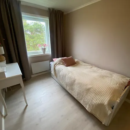 Feriehus House With Large Garden, Near The Sea In Saltnes Fredrikstad