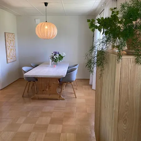 Feriehus House With Large Garden, Near The Sea In Saltnes *