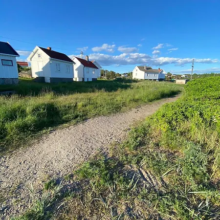 Feriehus House With Large Garden, Near The Sea In Saltnes