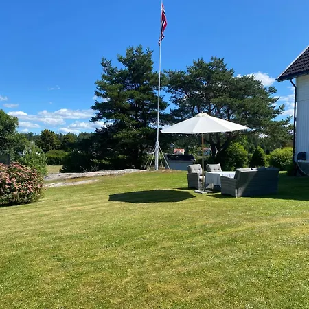 Feriehus House With Large Garden, Near The Sea In Saltnes